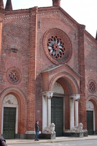 082-la facciata della Pieve di Santa Maria Assunta