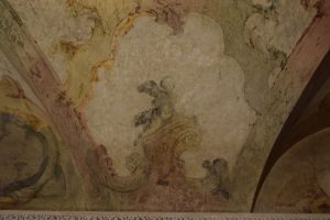 014-particolare degli affreschi (un po' rovinati)