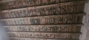 soffitto passa sotto (come nel primo soffitto in Villa Isacchi): sembra un disegno completo, ma sono disegni fatti ovviamente dopo aver messo le travi